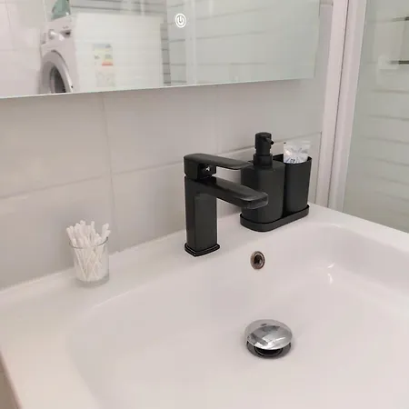 Elegant, Chaleureux Et Cosy A Reims